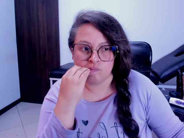 SaraThonson webcam