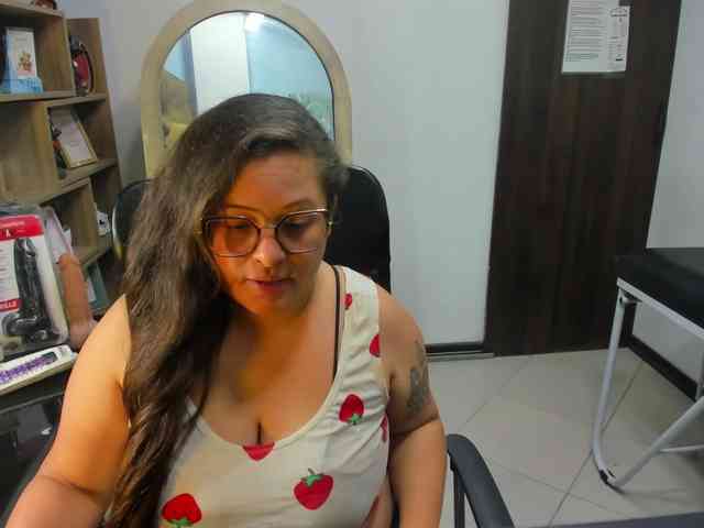 SaraThonson webcam