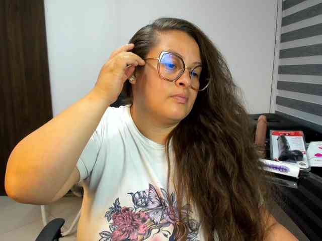 SaraThonson webcam