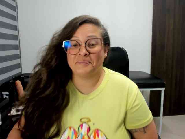 SaraThonson webcam