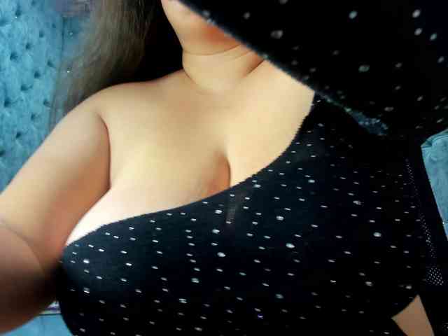 SaraThonson webcam