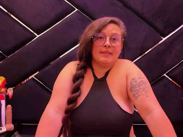 SaraThonson webcam