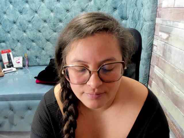 SaraThonson webcam