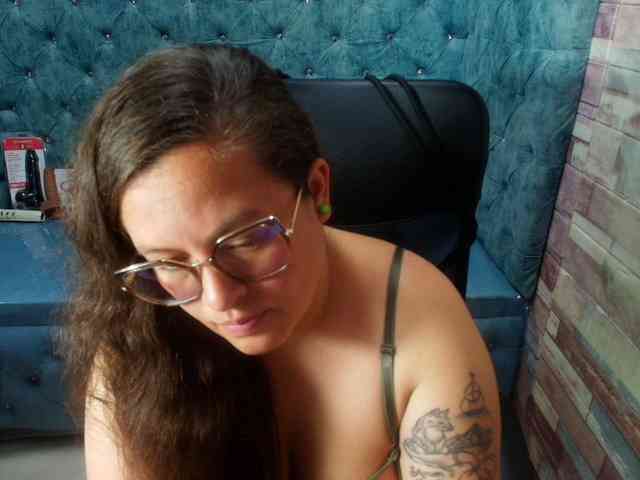 SaraThonson webcam
