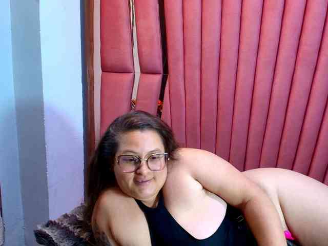 SaraThonson webcam