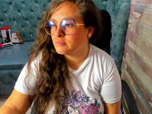 SaraThonson webcam