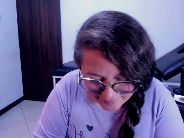 SaraThonson webcam