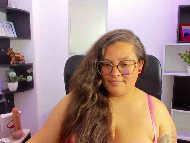 SaraThonson webcam