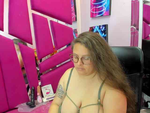 SaraThonson webcam
