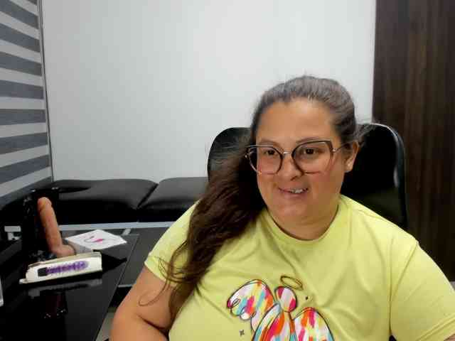 SaraThonson webcam