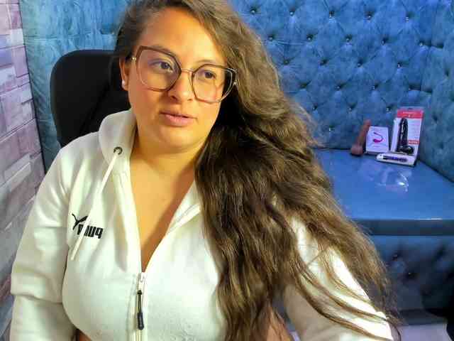SaraThonson webcam