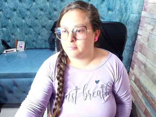 SaraThonson webcam