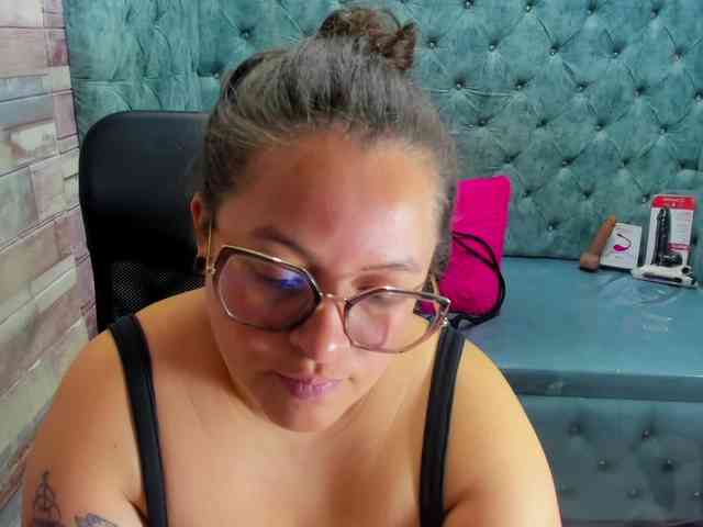 SaraThonson webcam