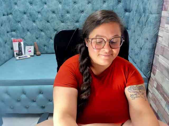 SaraThonson webcam