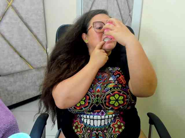 SaraThonson webcam