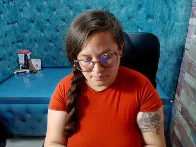 SaraThonson webcam