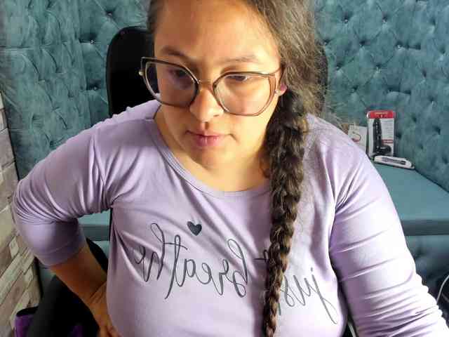 SaraThonson webcam