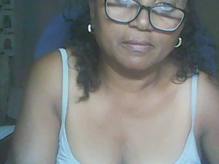 hotmomsexy's Live Webcam