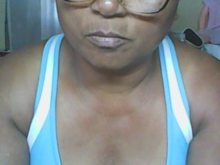 hotmomsexy's Live Webcam