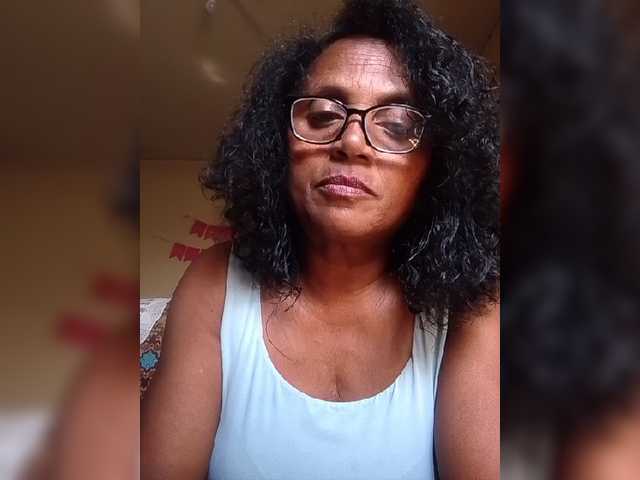 hotmomsexy live cam on BongaCams