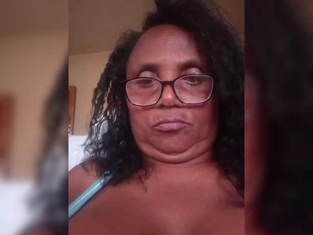 hotmomsexy live cam on BongaCams