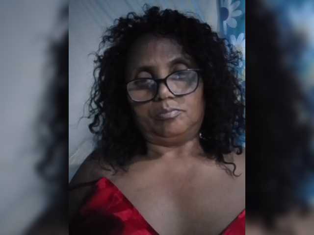 hotmomsexy live cam on BongaCams