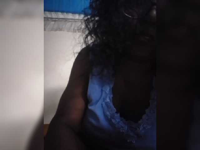 hotmomsexy live cam on BongaCams