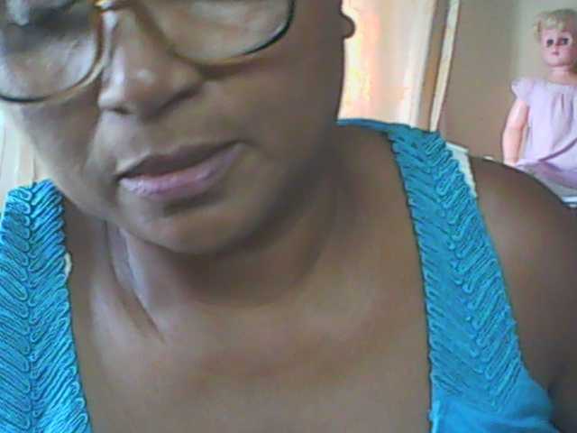 hotmomsexy's BongaCams show and profile