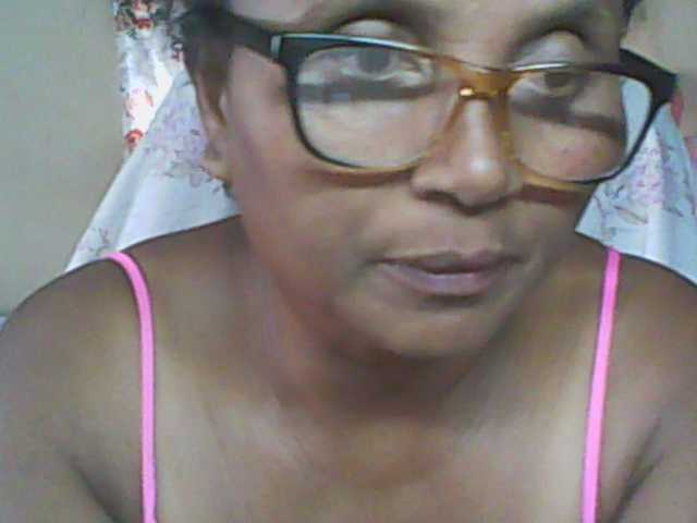 hotmomsexy webcam