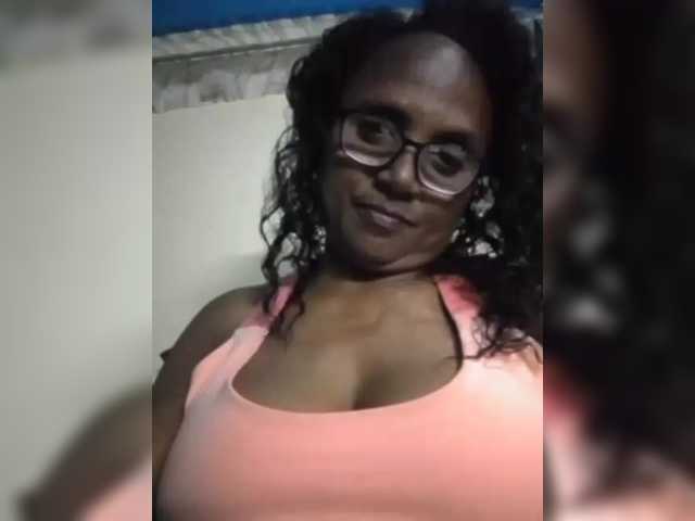 hotmomsexy live webcam show