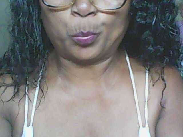 hotmomsexy's BongaCams show and profile