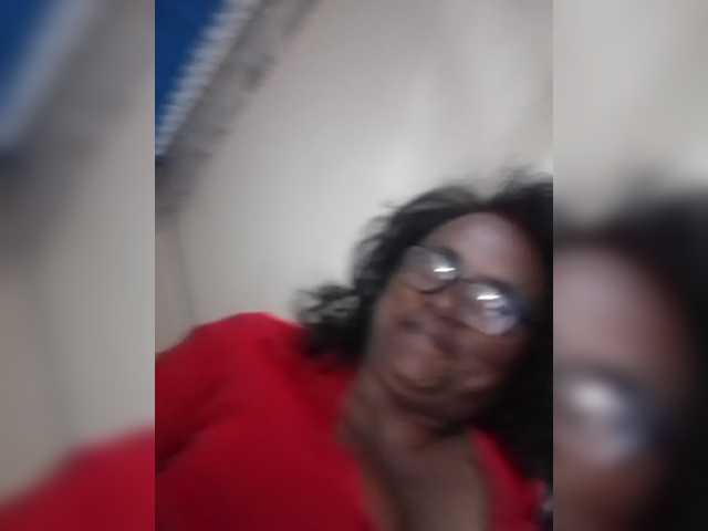 hotmomsexy live webcam show