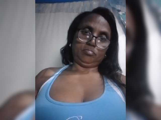 hotmomsexy live webcam show
