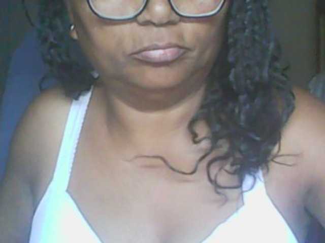 hotmomsexy live cam on BongaCams