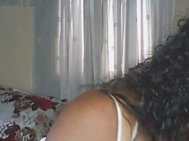 hotmomsexy's BongaCams show and profile