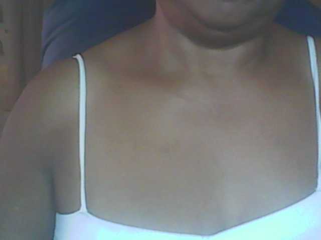 hotmomsexy live cam on BongaCams