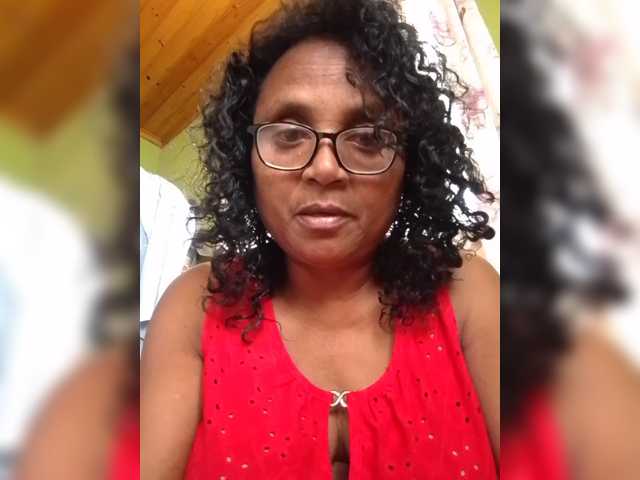 hotmomsexy live cam on BongaCams