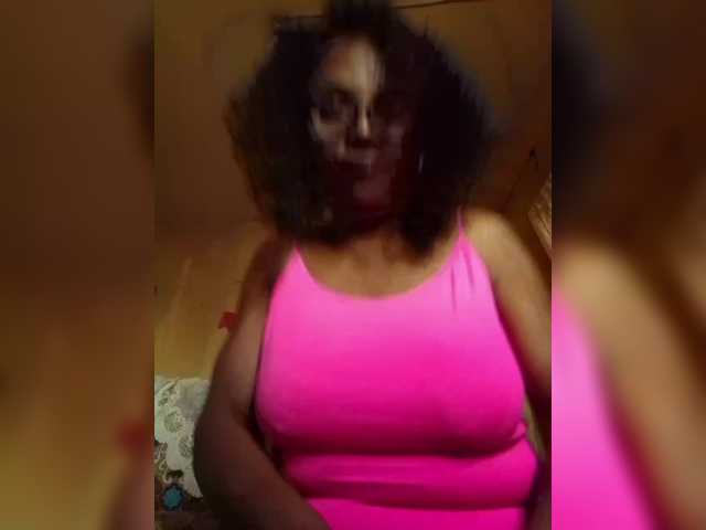 hotmomsexy live cam on BongaCams