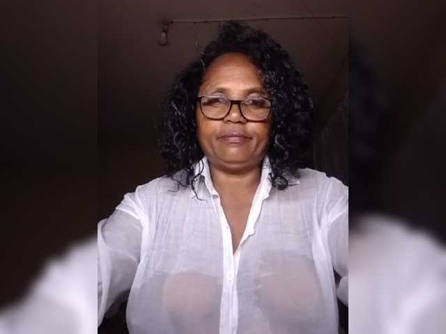 hotmomsexy live cam preview