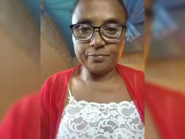 hotmomsexy live cam on BongaCams