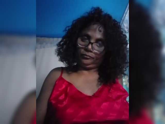 hotmomsexy live cam on BongaCams