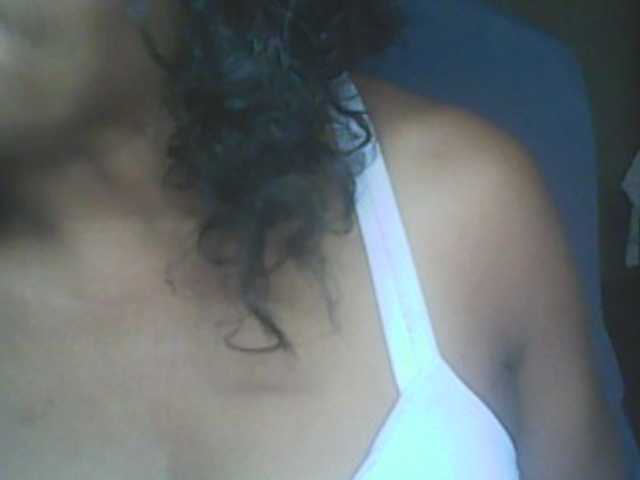 hotmomsexy live cam on BongaCams