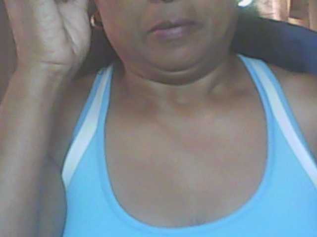 hotmomsexy live cam on BongaCams