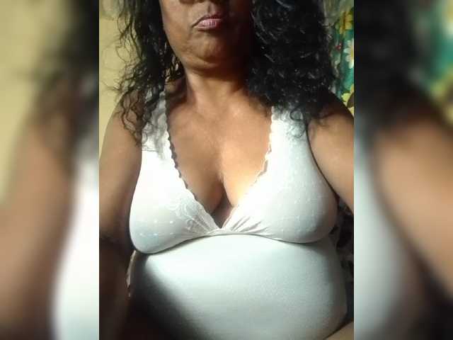 hotmomsexy live webcam show