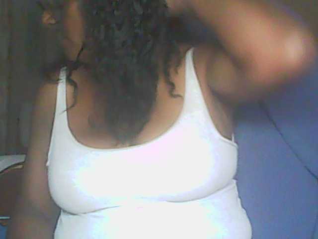hotmomsexy live cam on BongaCams