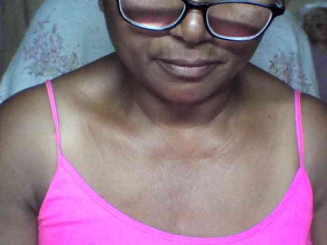 hotmomsexy webcam
