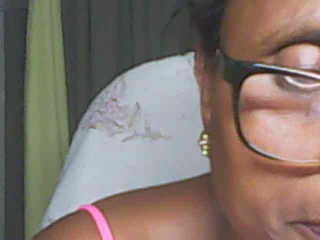 hotmomsexy webcam