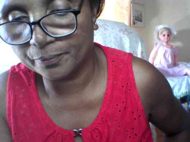 hotmomsexy webcam