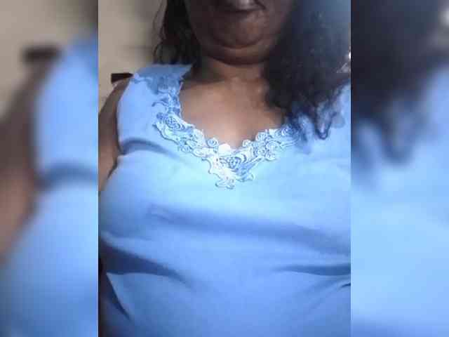 hotmomsexy webcam