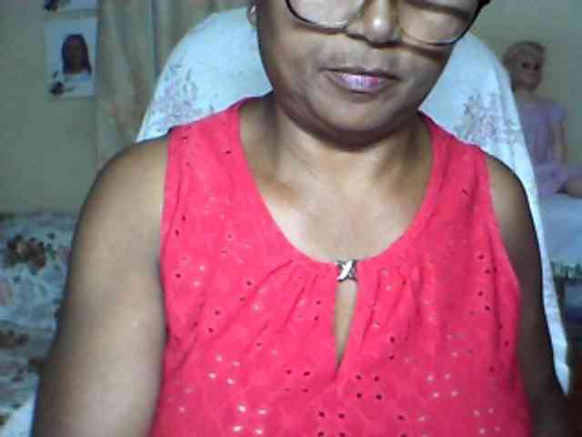 hotmomsexy webcam
